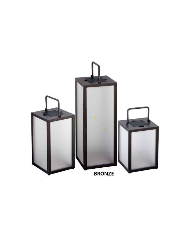 Tradition 2.0 Solar Outdoor Light